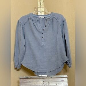LUSH EVER BLUE LONG SLEEVE TOP SZ SMALL